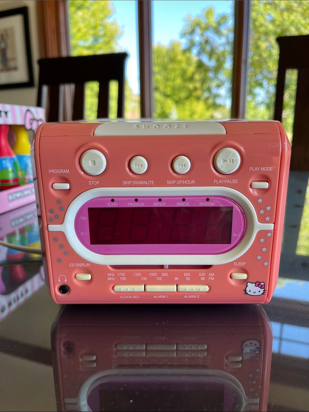 Hello Kitty Pink and White AM/FM Clock Radio CD Player